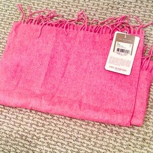 NWT - Eric Bompard 100% cashmere scarf.